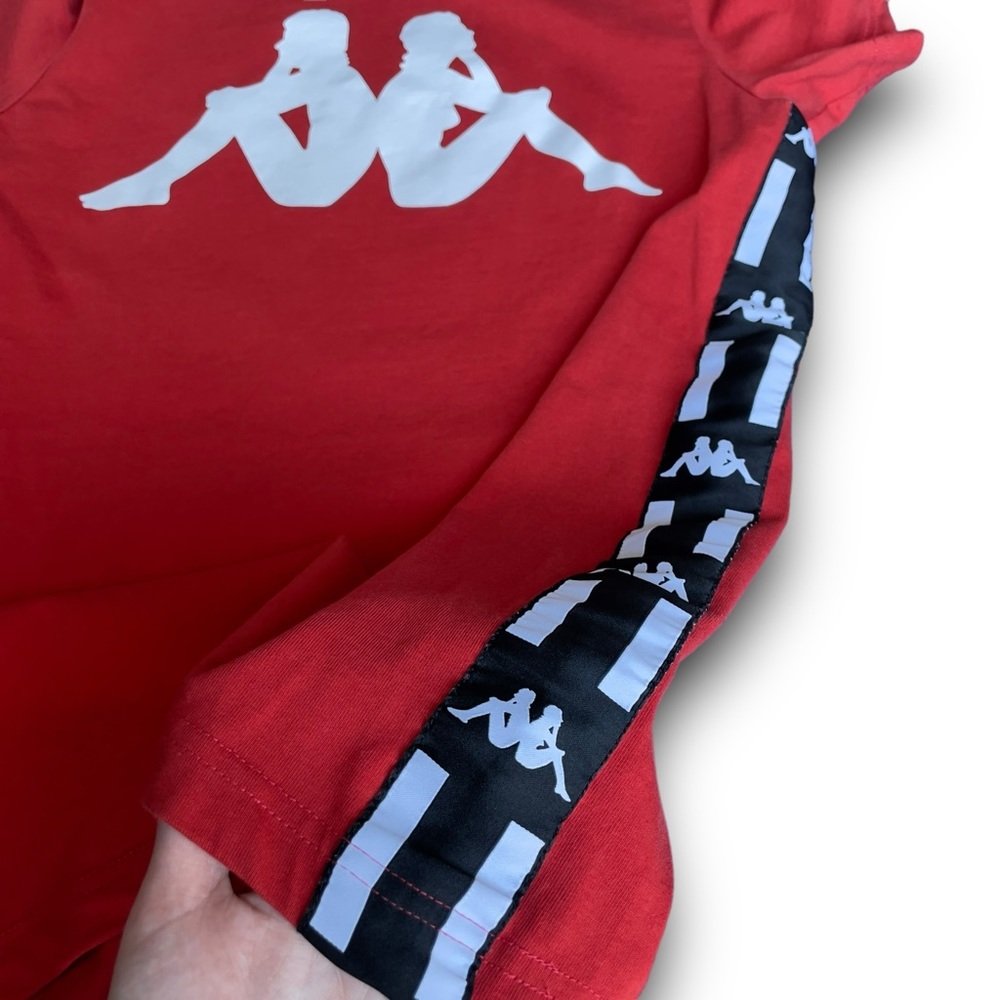 💥SOLD💥Kappa Authentic Short Sleeve Red Shirt Tapered Side Logo Mens Size - Picture 3 of 4